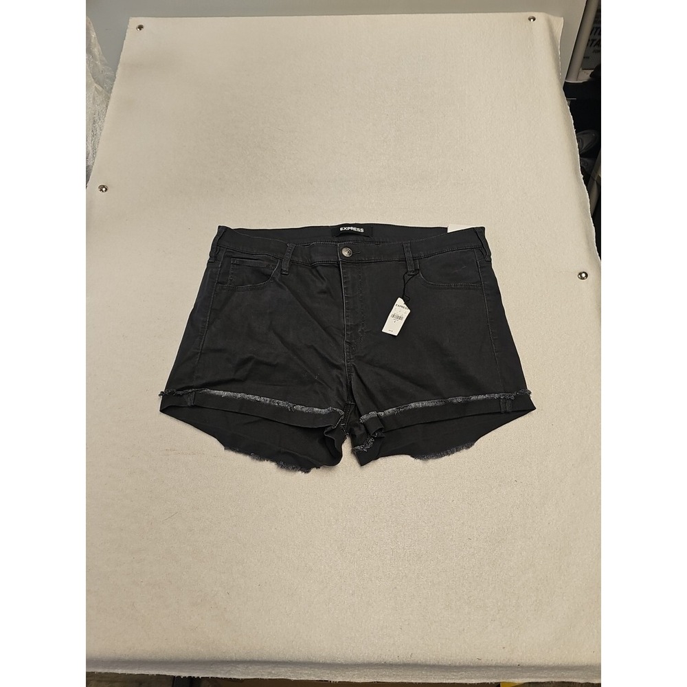 EXPRESS Women's Boyfriend Rise Midi Distressed Shorts Size 18 Black  Raw  New